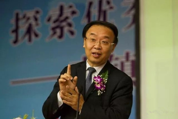 李镇西：不必用荣誉来印证教师的成功，都印刻在学生的记忆里