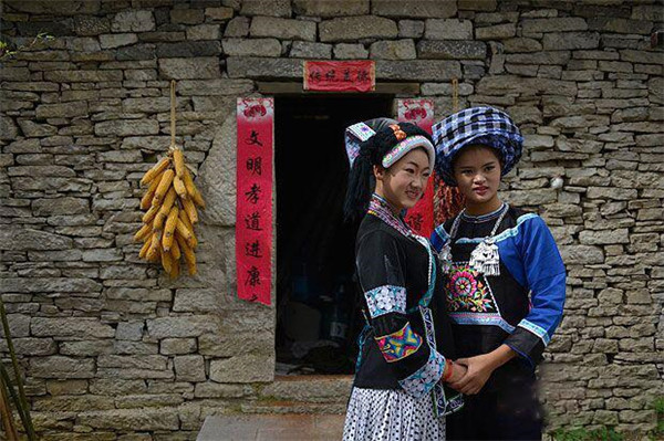 贵州布依村 - 中国目前为止保留最为完善的布依族村寨