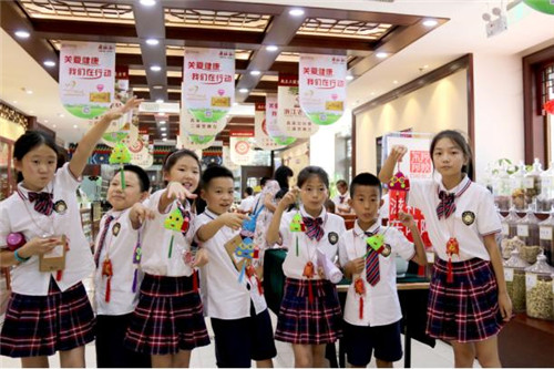 北京三溪堂“小小李时珍”端午节活动受欢迎