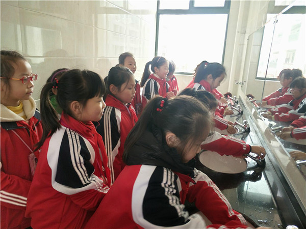 周恩来红军小学教育集团关天培小学： “与文明同行，做美德少年”主题教育活动开启