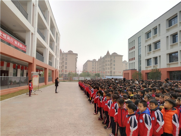 周恩来红军小学教育集团关天培小学： “与文明同行，做美德少年”主题教育活动开启