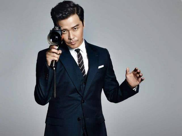 中国影史首位票房破百亿导演诞生!冯小刚50多亿,吴京60多亿